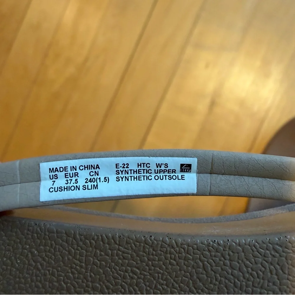 Reef Slim Cushion Flip Flop - Picture 8 of 9